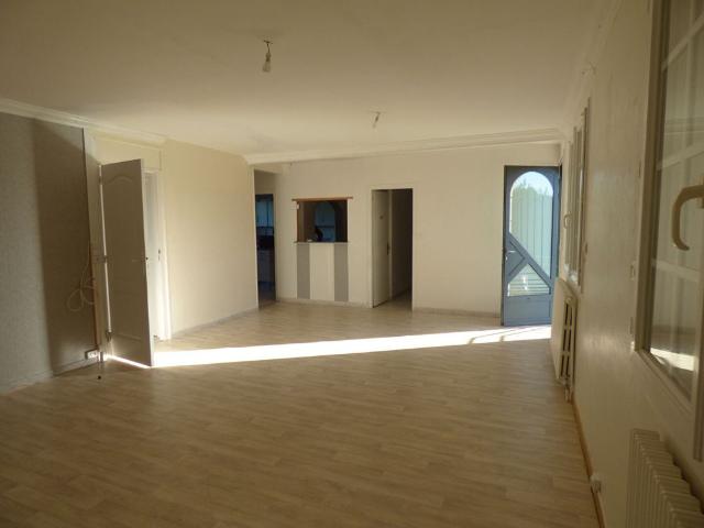Location Maison 9 pièces 120m²