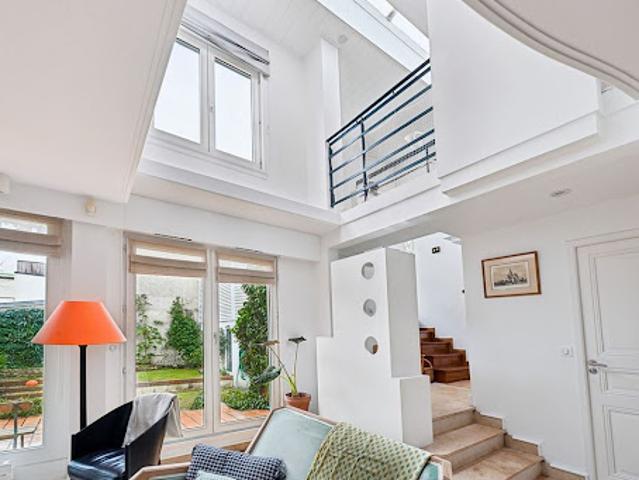 Location Maison 9 pièces 165 m2 La Varenne Saint Hilaire