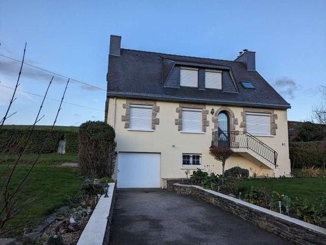 Location maison 9 pièces Saint Martin sur Oust 56