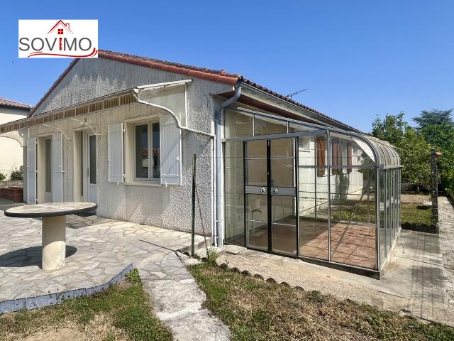 Location maison Confolens 4 pièces 78.94m² 652.05€