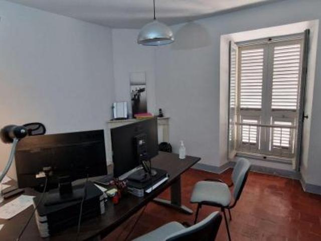 location maison centre ville 75 m2 corse 20090 1200 €