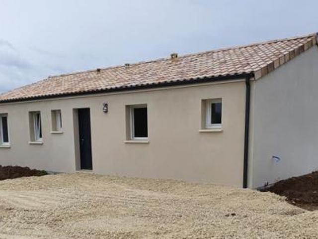 location maison chalus 4 pièces 96 m2 haute vienne 87230 715 € / mois