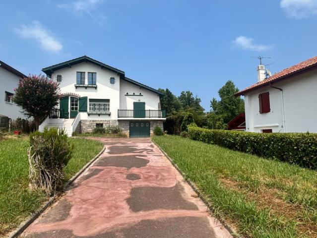 Location maison à URRUGNE 64122