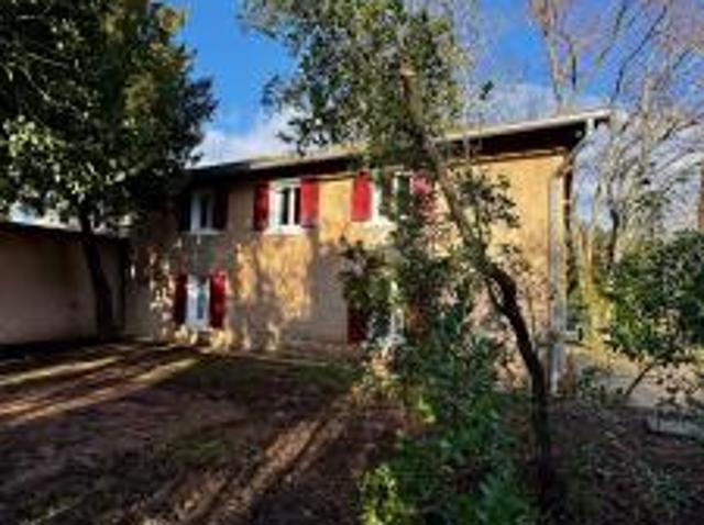 location maison aix nord 7 pièces 136 m2 bouches du rhone 13770 1735 €