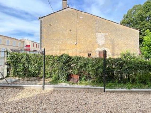 location maison blaye 4 pièces 72 m2 gironde 33390 845 € / mois