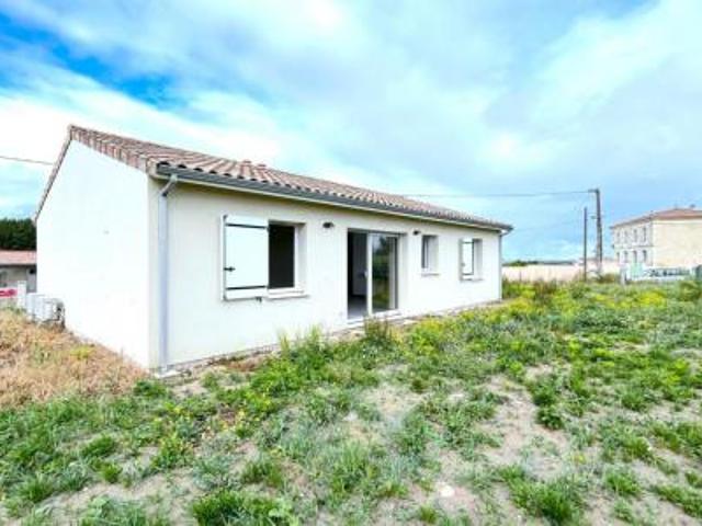 location maison blaye 4 pièces 84 m2 gironde 33390 880 € / mois