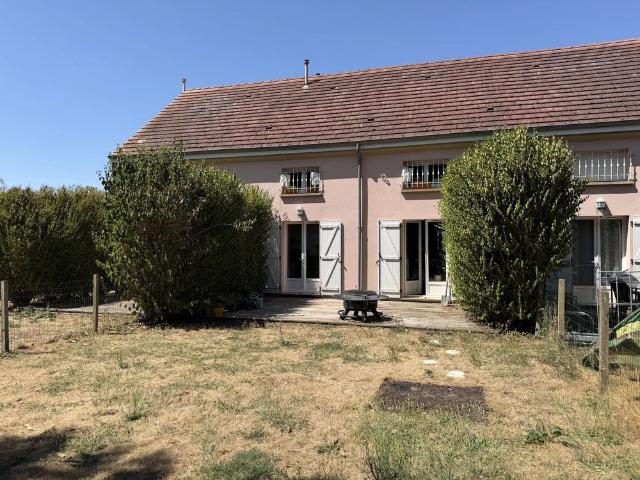 Location Maison de village 3 pièces 80 m2 à Chuisnes