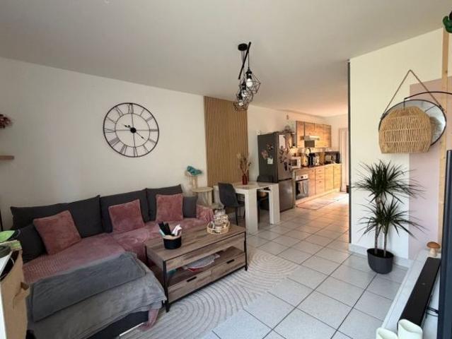 Location Maison de village Avec terrasse rénové e Vonnas