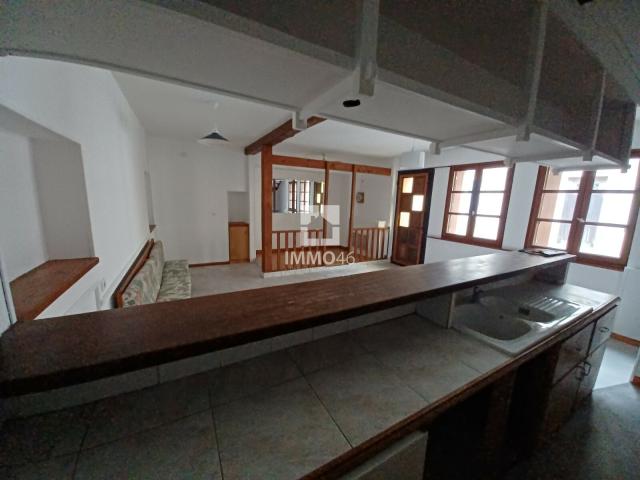 Location maison de village Castelfranc 46140, 75m², 3 pièces. MAIS CAS ADO