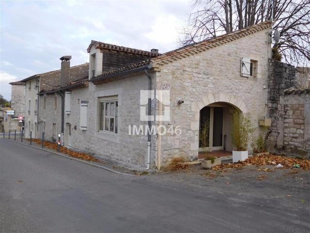 Location maison de village Castelnau Montratier 46170, 118m², 3 pièces. T3 CAS