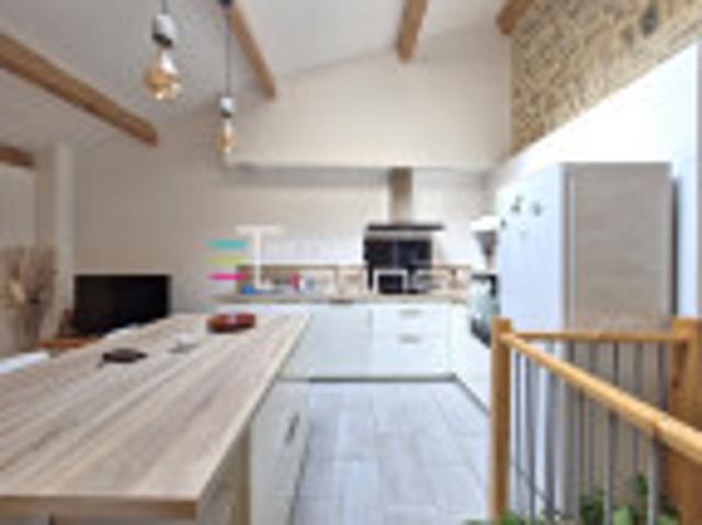 Location maison de village Langlade, 97m² 4 pièces 735€ Gard