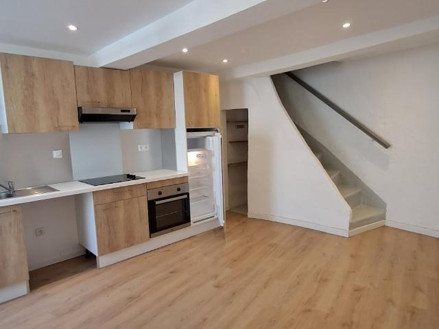 Location maison de village Loupian, 60m² 2 pièces 690€ Hérault
