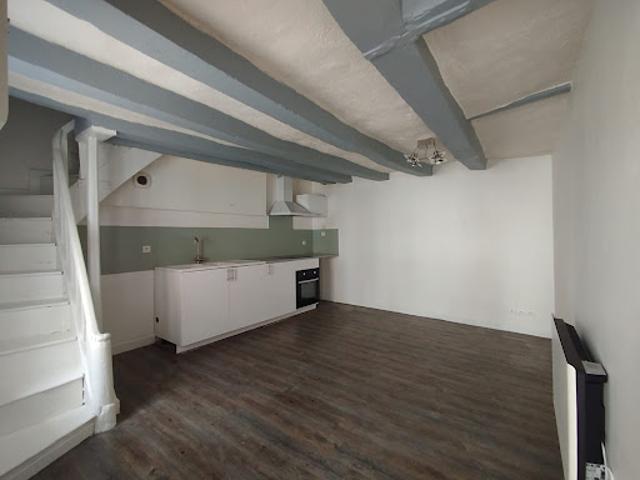 Location Maison de ville 3 pièces 42 m2 Pleumartin