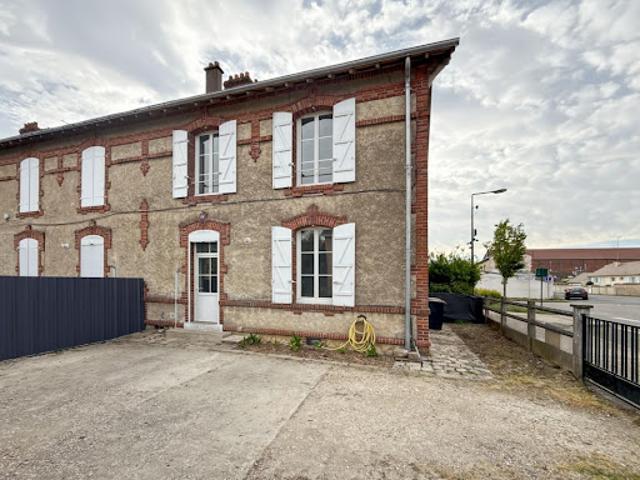 Location Maison de ville 3 pièces 51 m2 Toury