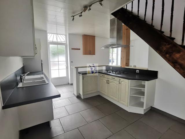 Location Maison de ville 3 pièces 69.71 m2 Ruelle sur Touvre