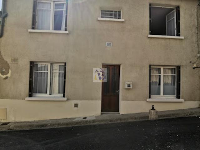 Location Maison de ville 3 pièces 74 m2 Angouleme
