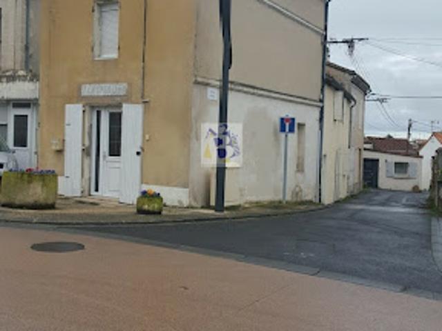 Location Maison de ville 3 pièces 88 m2 Saint Michel