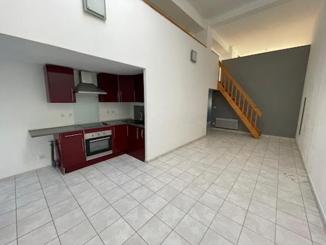 Location Maison de ville 3 pièces 90 m2 Feignies