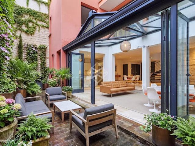 Location Maison de ville 10 pièces 360 m2 Paris 14ème