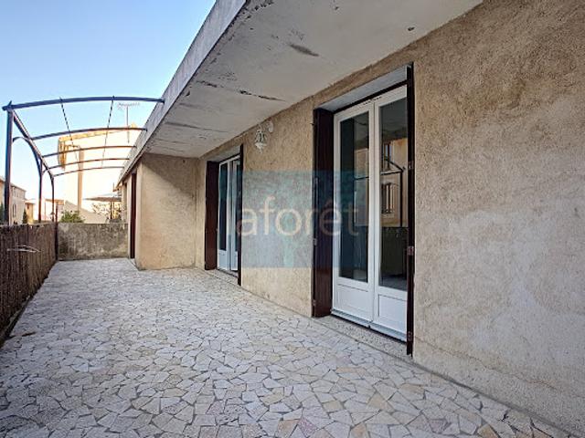 Location Maison de ville 4 pièces 103.85 m2 Charleval
