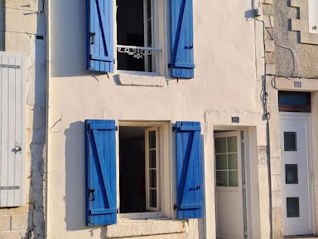 Location Maison de ville 4 pièces 77.49 m2 Saint Savinien