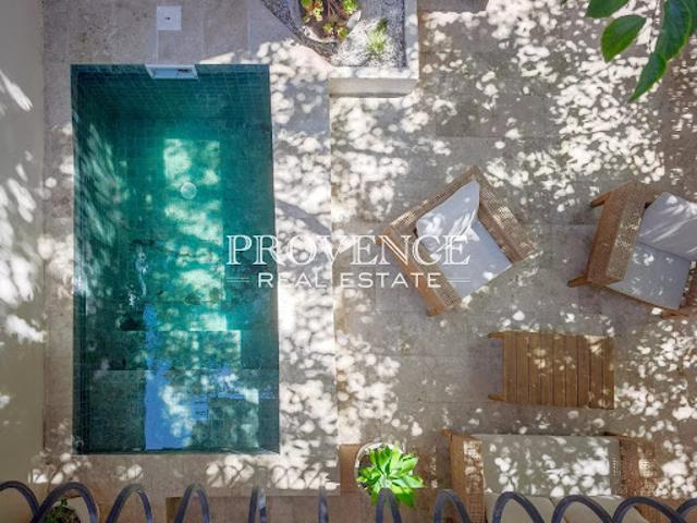 Location Maison de ville 4 pièces 102 m2 Marseille 8ème