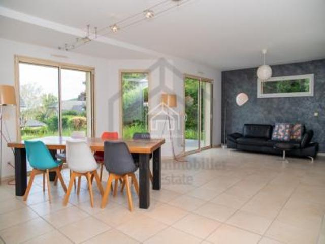 location maison divonne les bains 6 pièces 163 m2 ain 01220 3990 € / mois