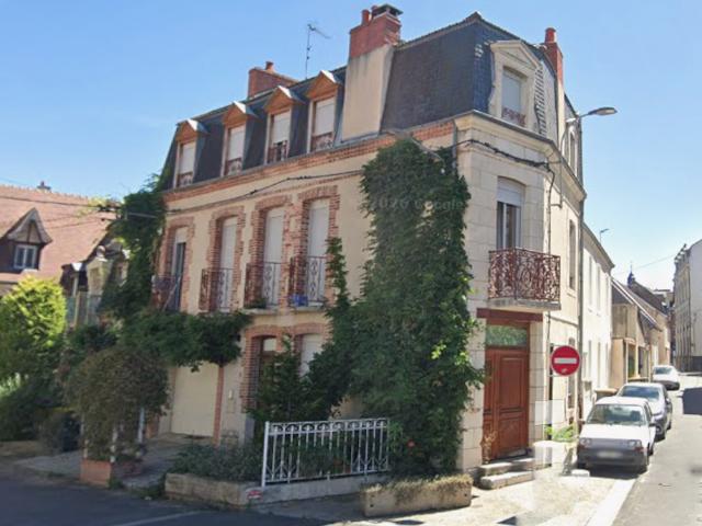 LOCATION MAISON F6 MONTLUCON CENTRE VILLE
