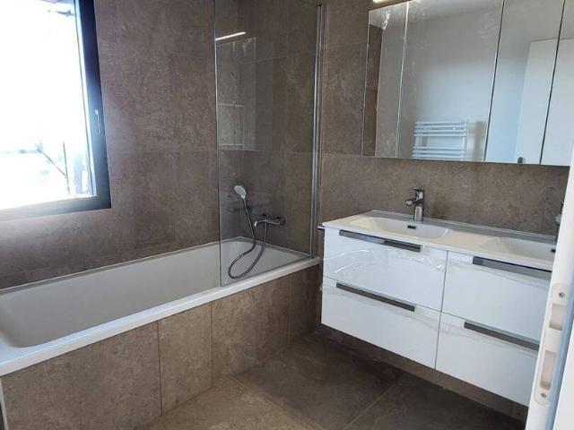 Location maison individuelle 6 pièces 210 m² à Annecy le Vieux 74940 Chef Lieu 4 600 €
