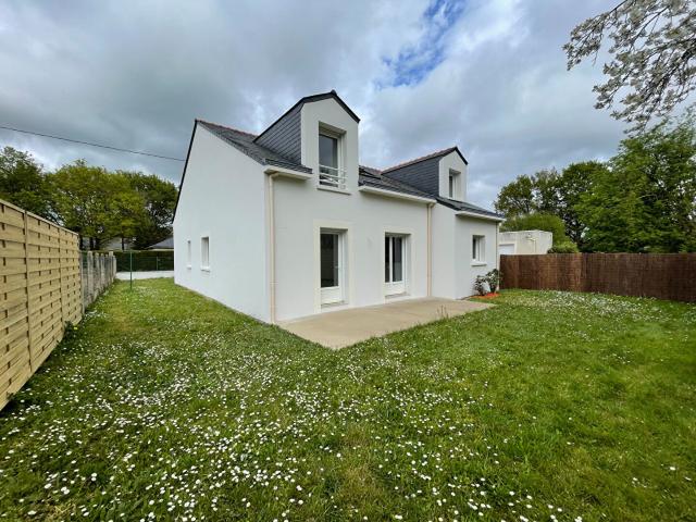 Location maison La Chapelle Sur Erdre: 1 358 € AJP Immobilier Nantes Nord