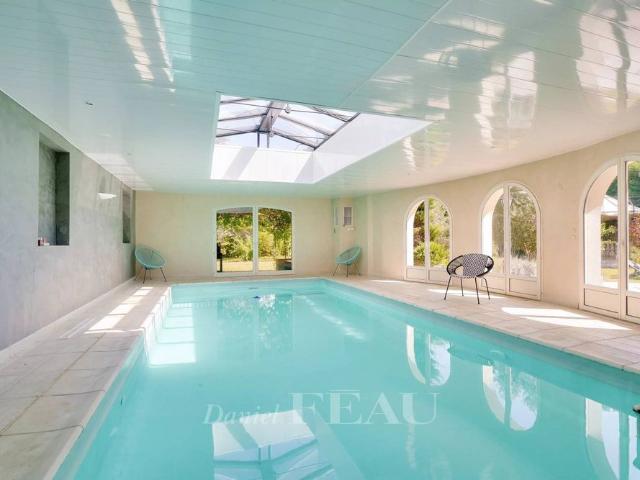 Location maison, Le Vésinet, 8 pièces, 316.21 m², ref 85117807