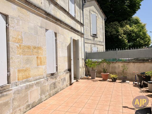 Location maison Lugon Et L Ile Du Carnay: 773 € AJP Immobilier Libourne