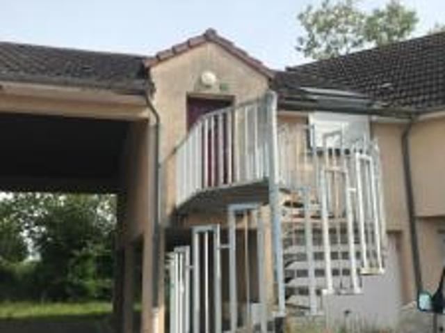 location maison lurcy levis 1 pièce 33 m2 allier 03320 265 € / mois