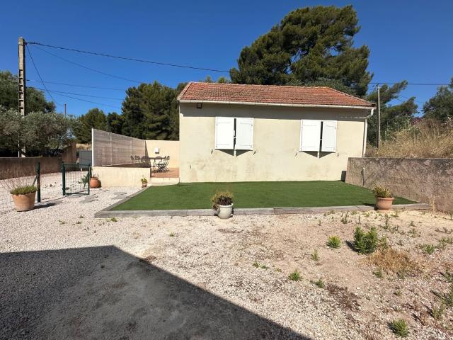 Location maison, m² T 2 à Ollioules, 850 €