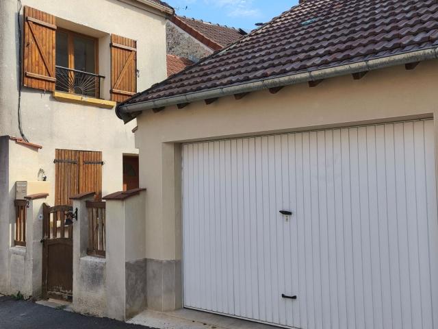 Location maison, m² T 3 à Charly sur Marne, 780 €