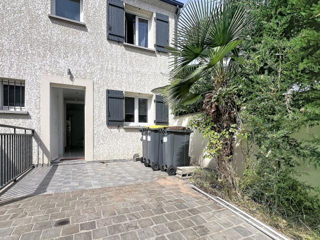 Location maison, m² T 4 à Brunoy, 1 700 €