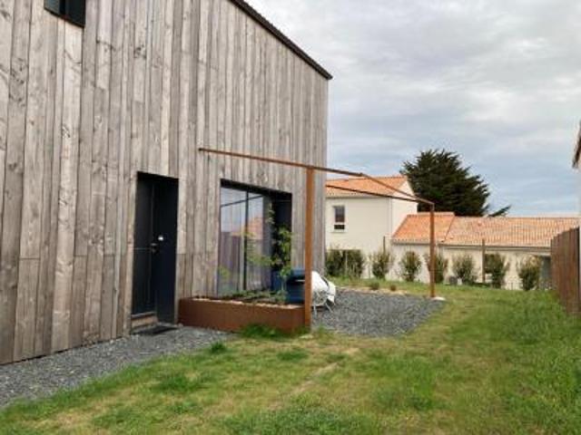 location maison mouzillon 4 pièces 108 m2 loire atlantique 44330 1050 € / mois