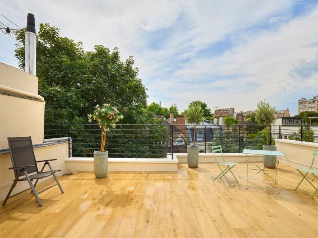 Location maison meublée ou vide, Paris 75016, 250 m², 4 chambres HAMEAU BOILEAU