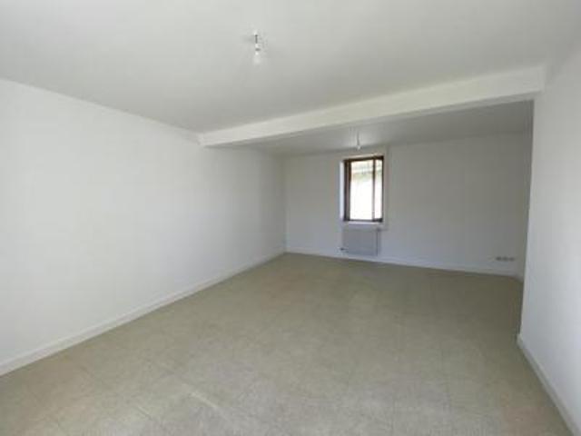 location maison saint sernin du bois 4 pièces 84 m2 saone et loire 71200 710 € / mois