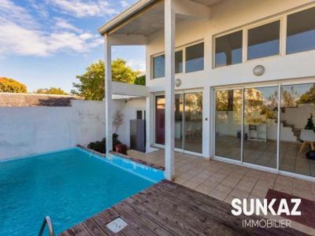 location maison saint pierre 5 pièces 140 m2 reunion 97410 1800 € / mois