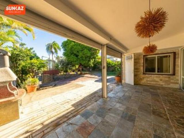 location maison saint pierre 8 pièces 230 m2 reunion 97410 2900 € / mois