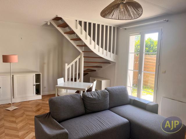 Location maison Saintes: 777 € AJP Immobilier Saintes