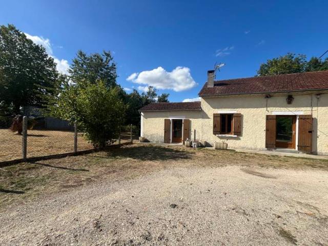Location Maison Périgueux St Georges 24430 2 pièces 65 m²