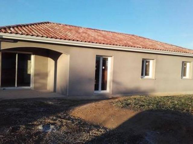 location maison pertuis 4 pièces 80 m2 vaucluse 84120 1180 € / mois