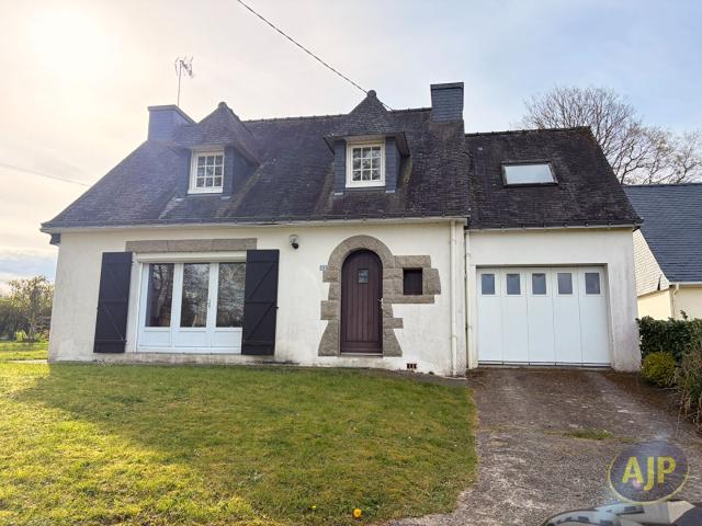 Location maison Plaudren: 1 010 € AJP Immobilier Plumelec