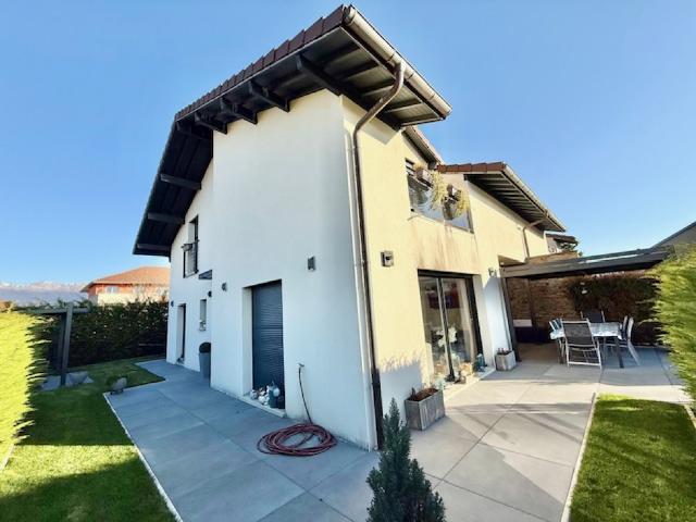 Location maison Prévessin Moëns 6 pièces 155m² 3800€ | Matesa Immobilier