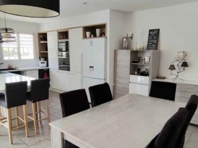 location maison questembert 4 pièces 95 m2 morbihan 56230 845 € / mois