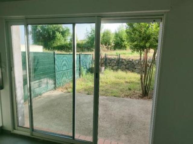 location maison roujan 3 pièces 80 m2 herault 34320 827 € / mois