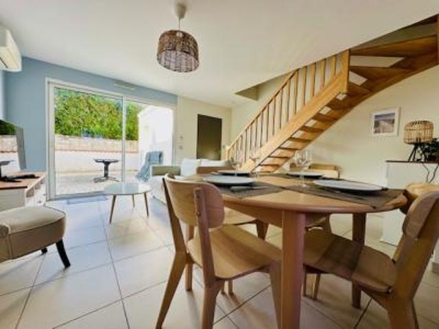 location maison rochelle 3 pièces 53 m2 charente maritime 17000 1250 € / mois