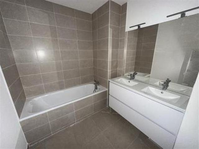 location maison redessan 4 pièces 80 m2 gard 30129 970 € / mois